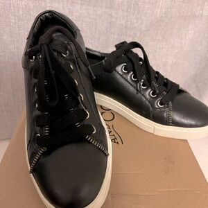 Frye Sindy Moto Low 5.5 US Black